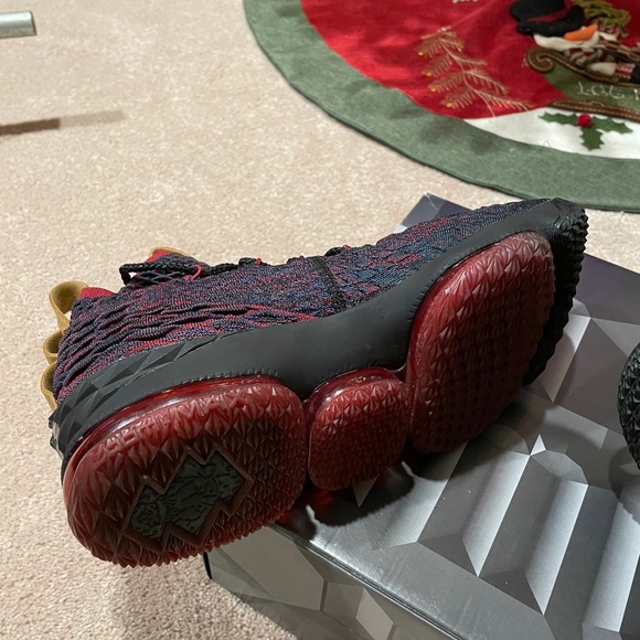LeBron 15 “New Heights” size 10 main image 8